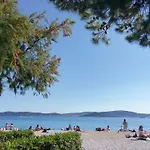 瓦德纳公寓 *