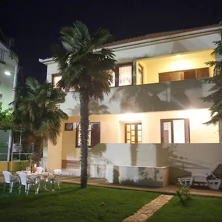 Apartment Vedrana *
